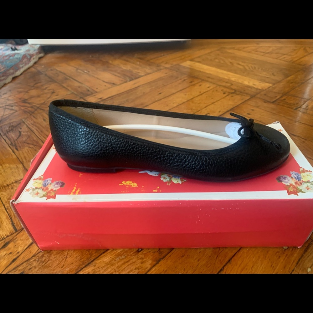 French sole black pebbled leather ballet flats